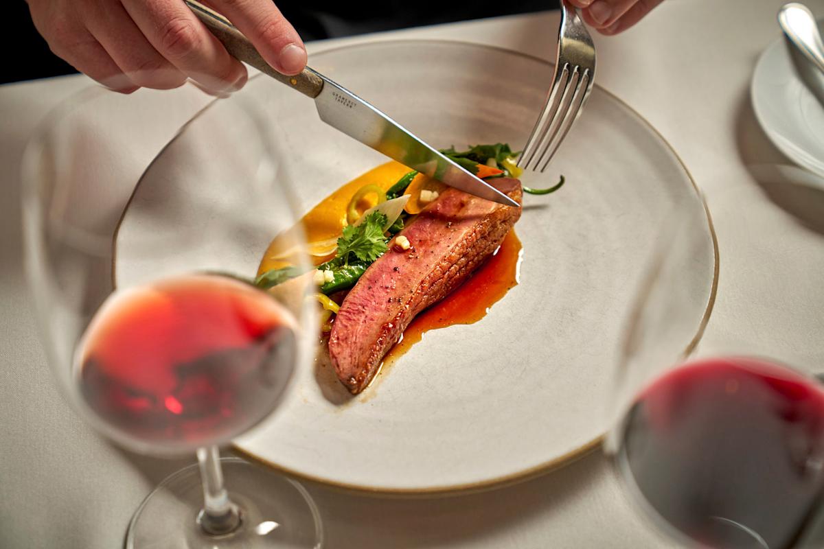 Gramercy Tavern — reserva essencial pelo OpenTable Salão clássico de restaurante em Nova York reservável pelo OpenTable